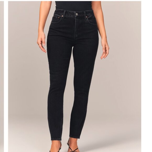 BNWT Abercrombie The Skinny Curve Love Jeans - Picture 1 of 8